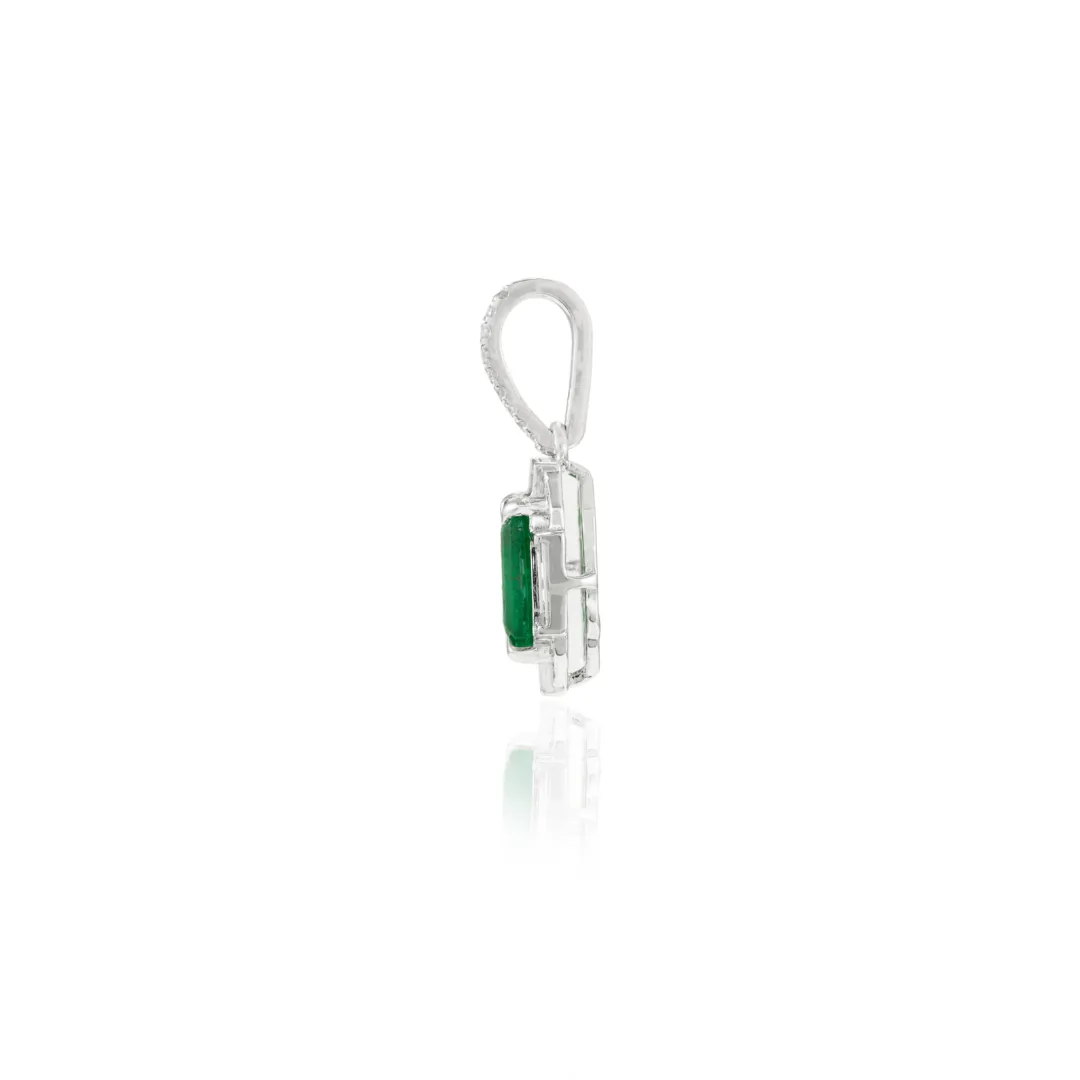 18K Gold Emerald Pendant