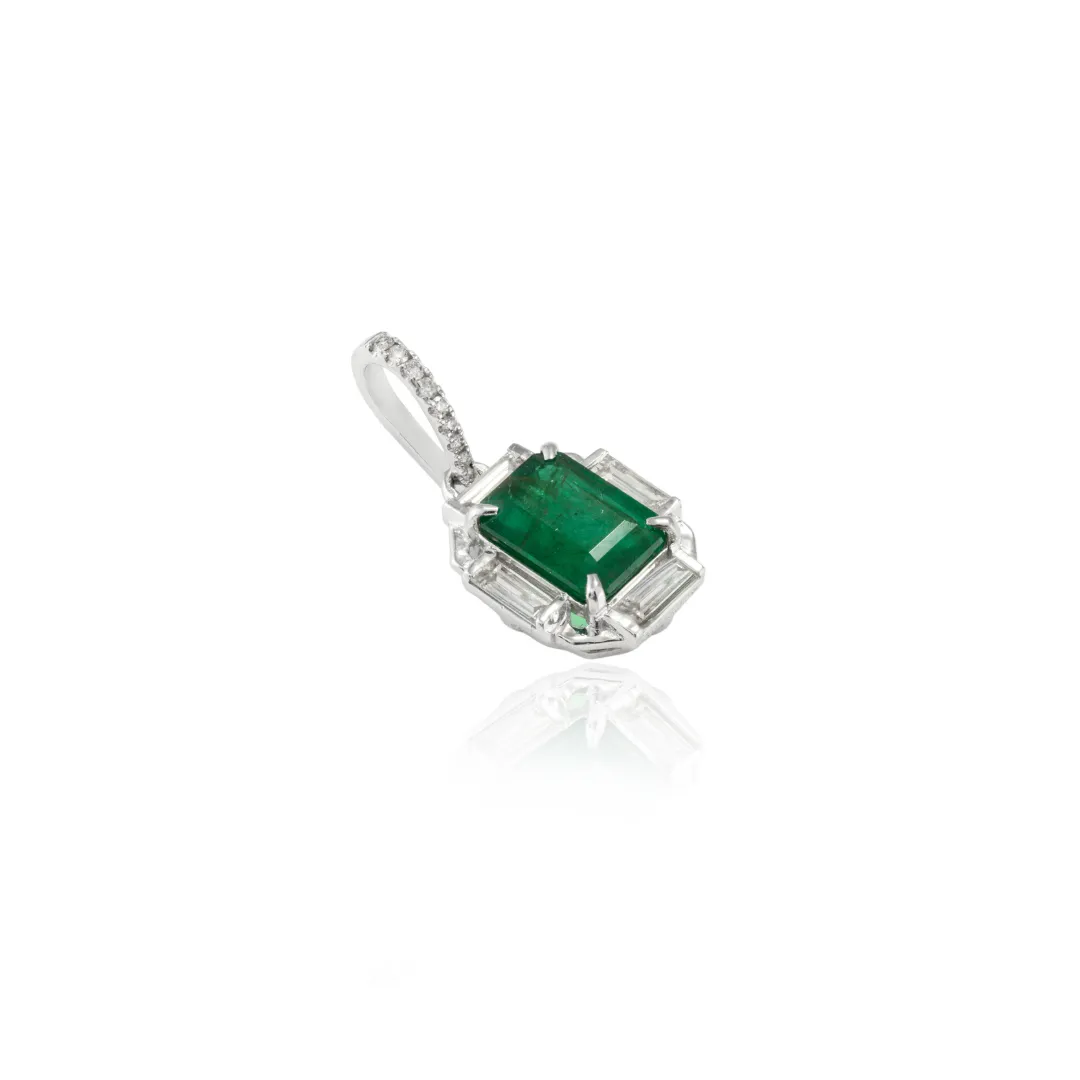 18K Gold Emerald Pendant