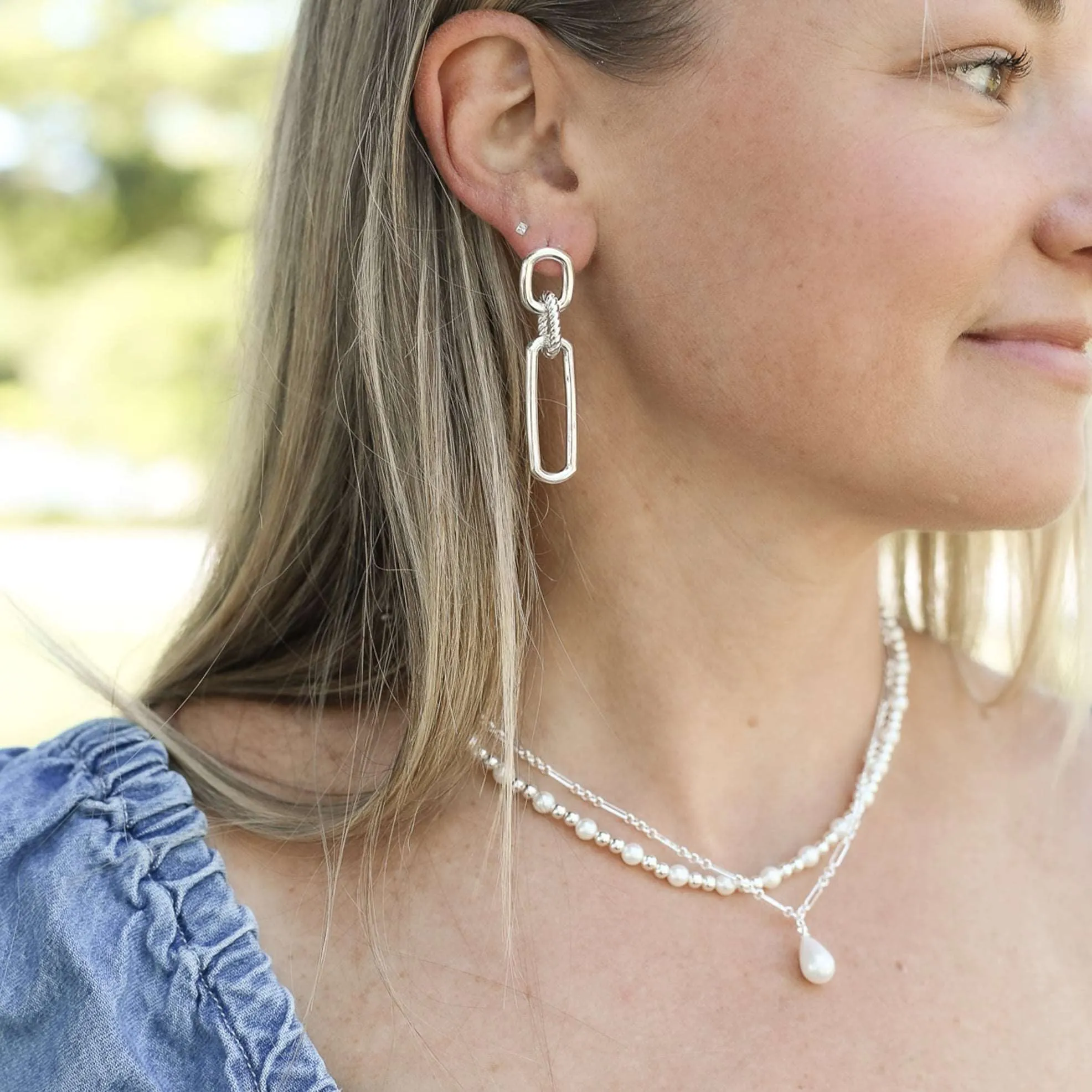 Adorned Pearl Mini Beaded Necklace in Silver