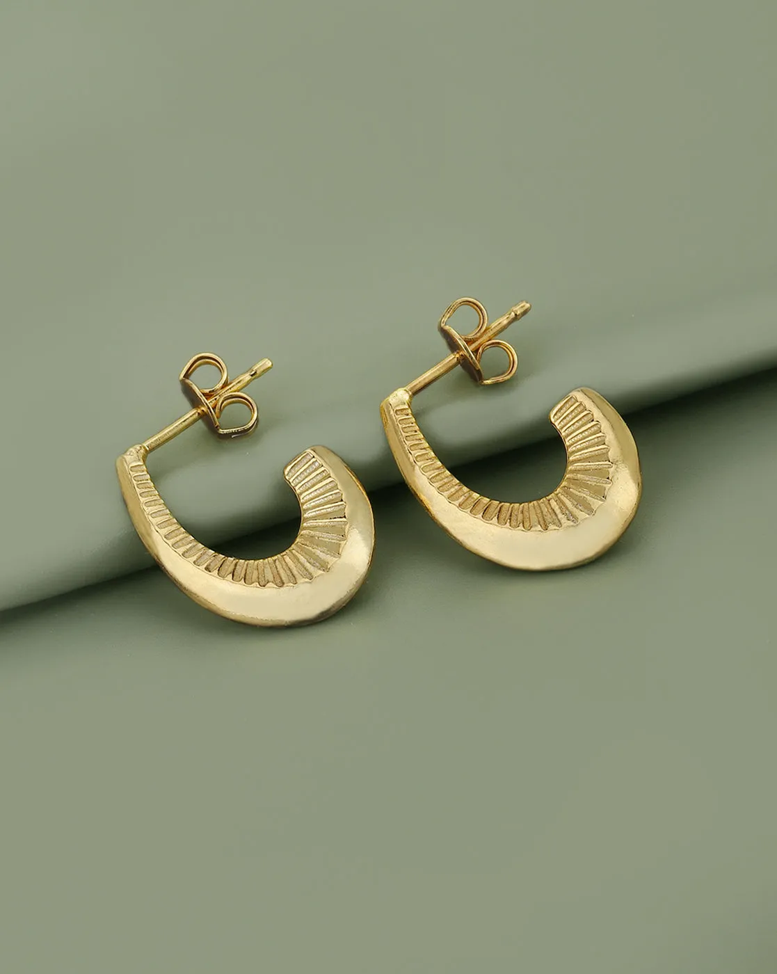 Carlton London 18Kt Gold Plated Crecent Half Hoop Earring