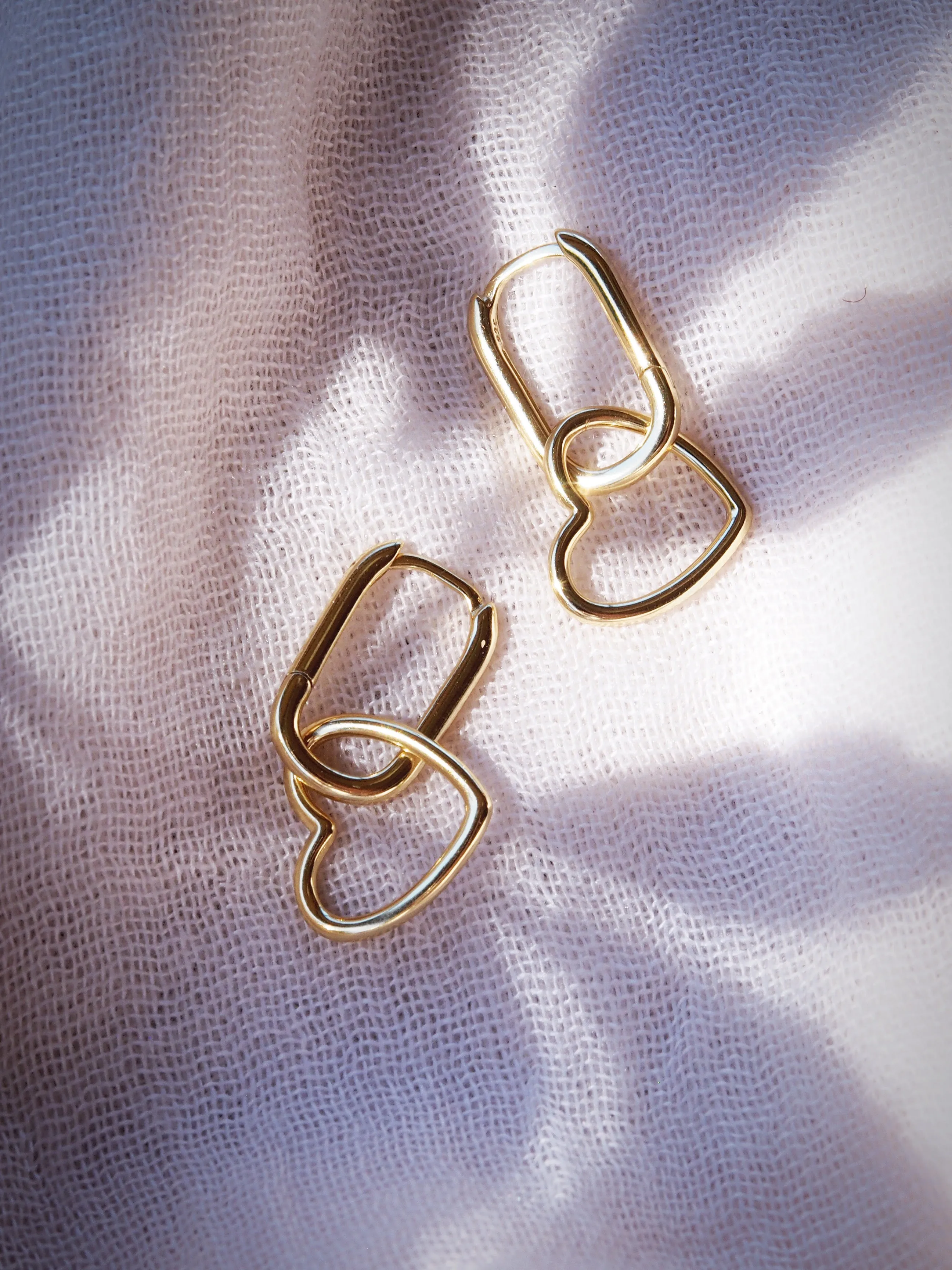 Elongated Dangling Heart Huggie Hoop Earrings - Pu’uwai