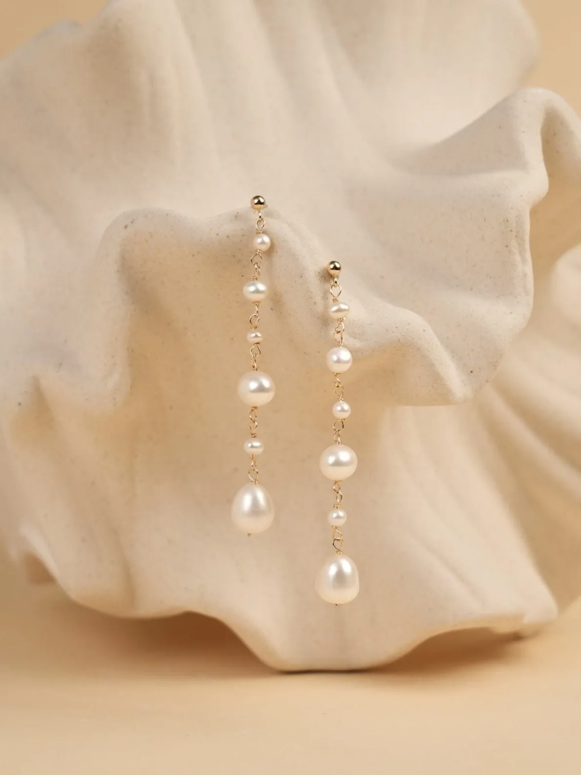 Flowing Bead Series Multi-Bead Long Chain Ear Studs