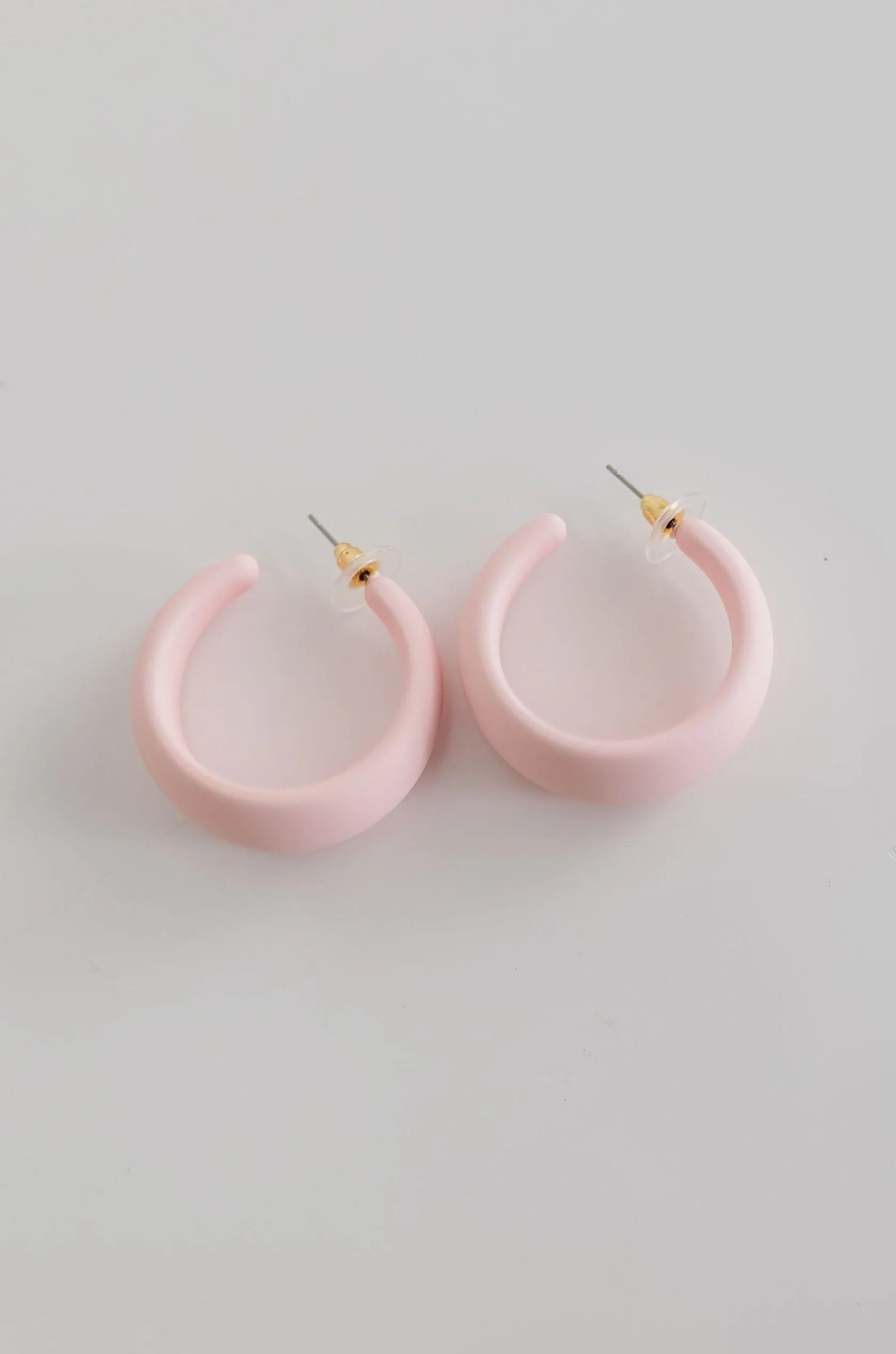 Leslie Chunky Semi Hoop Earrings Blush