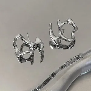 Liquid Silver Geometric Clip Earrings: Y2K Punk Accessory - Stylish Women's Jewelry