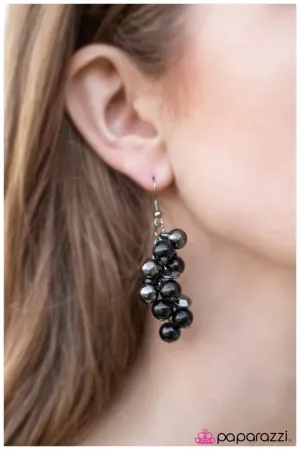 Paparazzi Earring ~ My Girl - Black