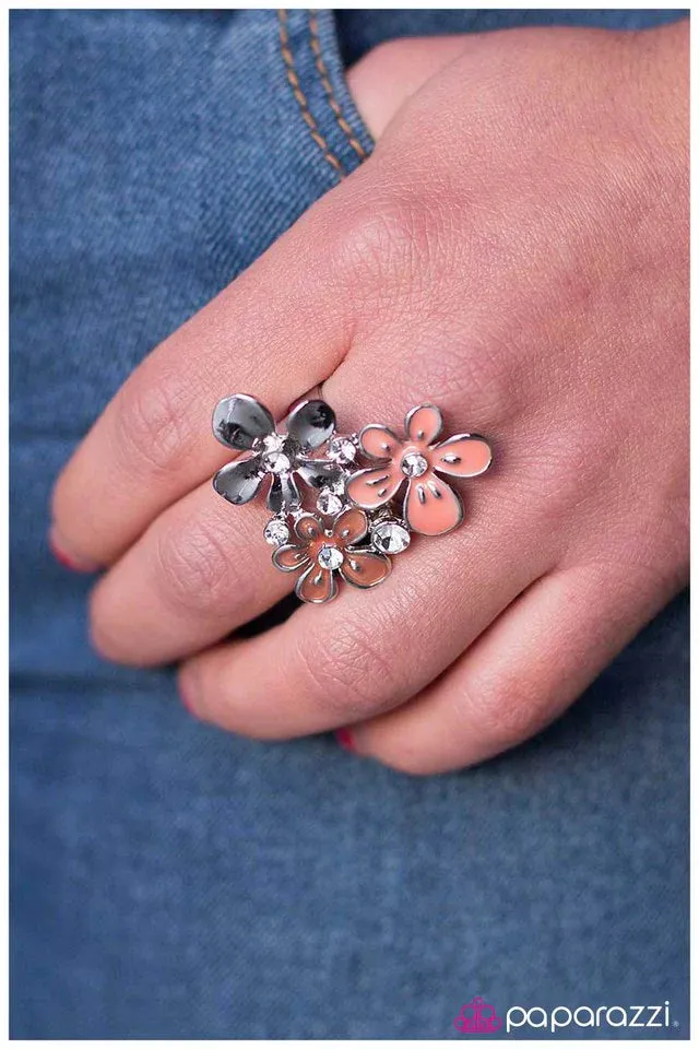 Paparazzi Ring ~ How Does Your Garden Grow? - Orange