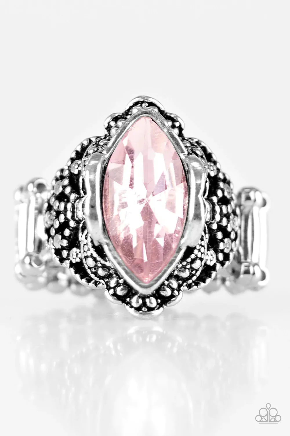 Paparazzi Ring ~ Queenly Gardens - Pink