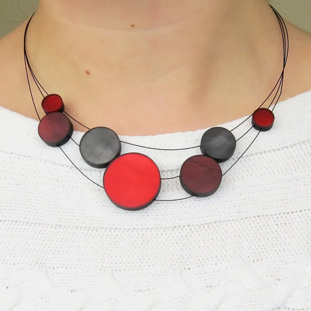 RED 3 STRAND DISK NECKLACE