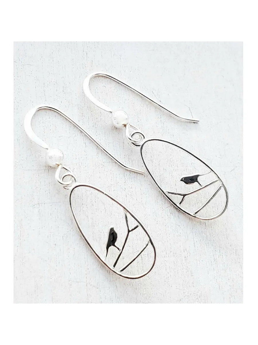 Robin Oval Dangles