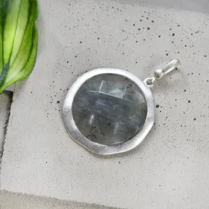 Tutti Large Stone Charm – Grey